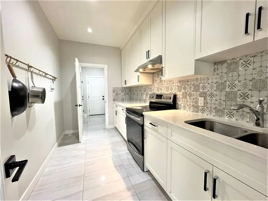 Luxury Retreat For Large Groups Villa Calgary